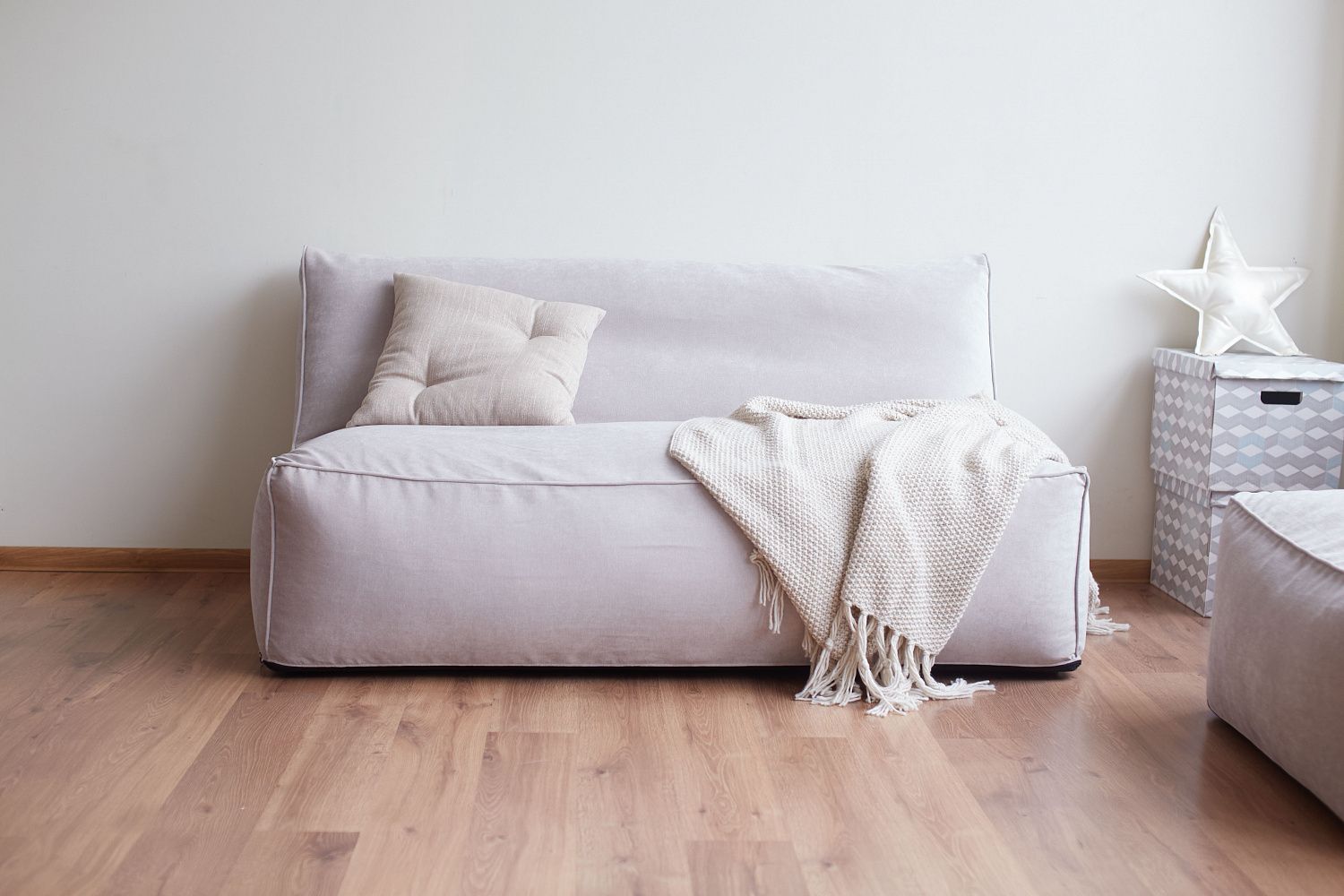 Подушка декоративная из льна (50х50 см) | Мастерская бескаркасной мебели KRESLO